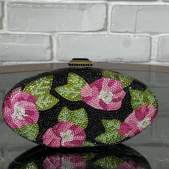Loren Bell Swarovski EGG shaped crystal Floral purse - Picture 2 of 9